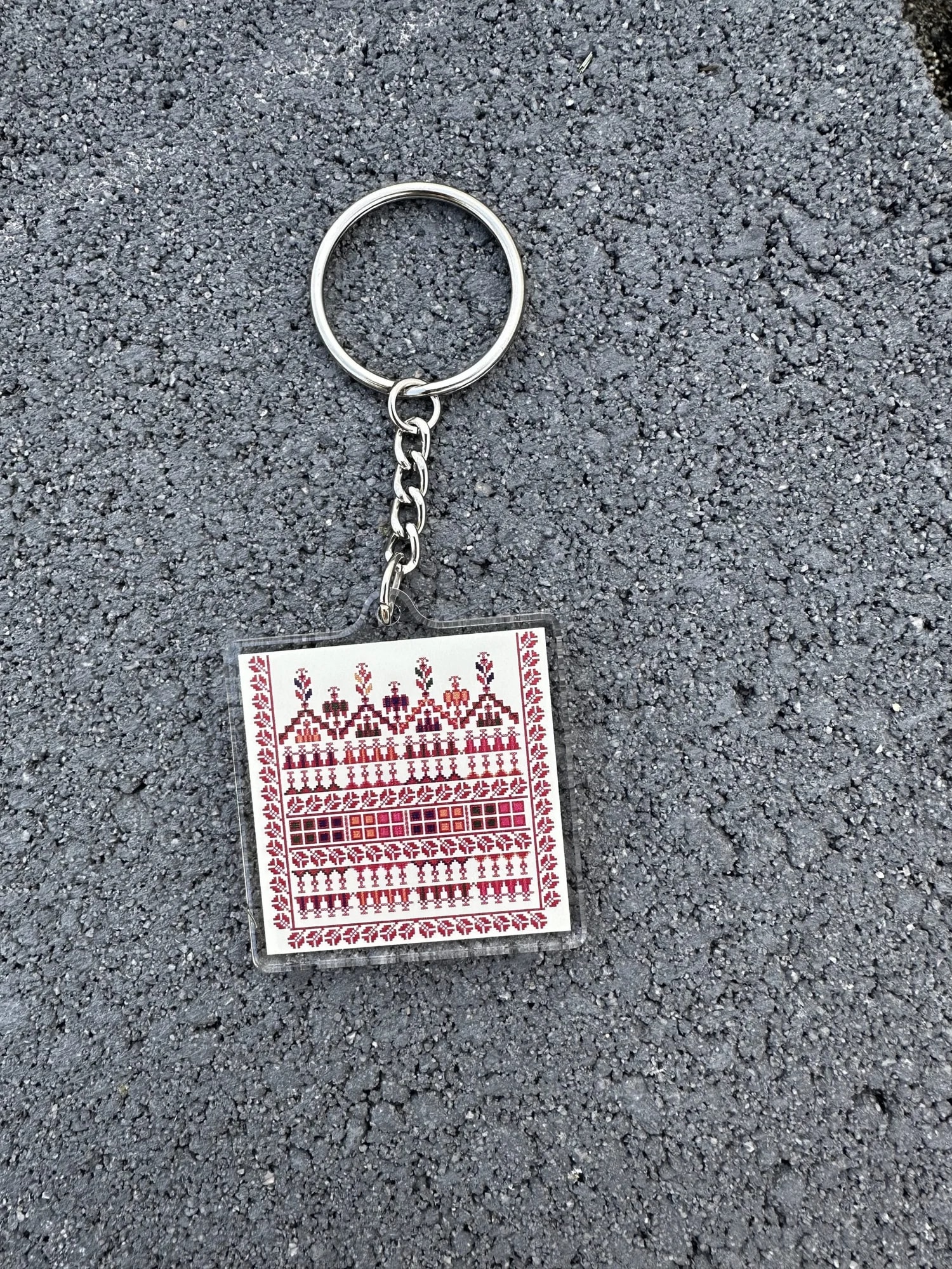 Palestinian Keychain – Traditional Tatreez Design